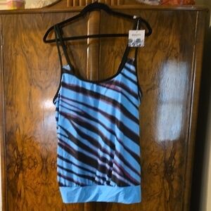 B2Prity Blue and Black Striped Women's Top SIZE 3XL NWT